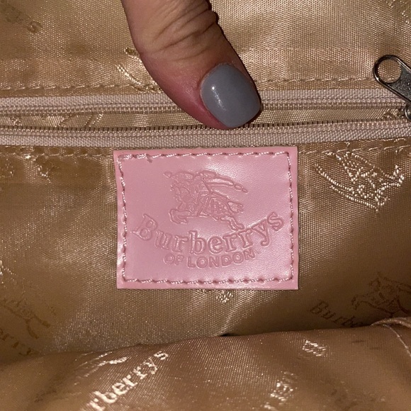 Vintage Pink Burberrys purse - Picture 3 of 3